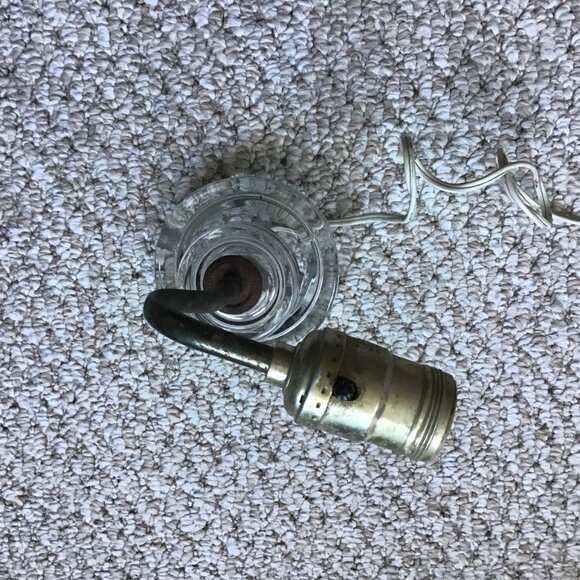 Vintage Clear Glass Wall Light Fixture - Antique Light - Restoration Light - Picture 6 of 7